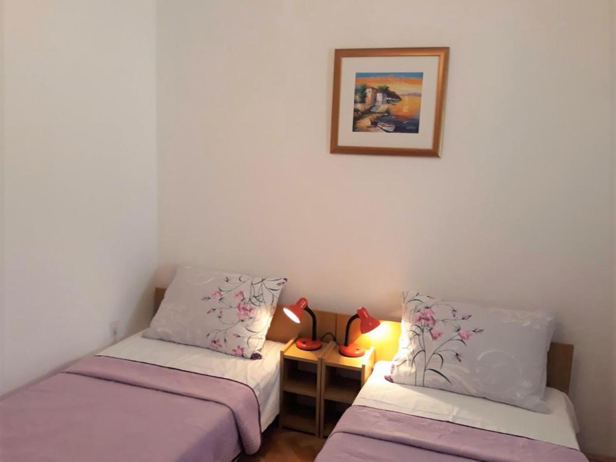 Donami Apartments Pag Town Zewnętrze zdjęcie