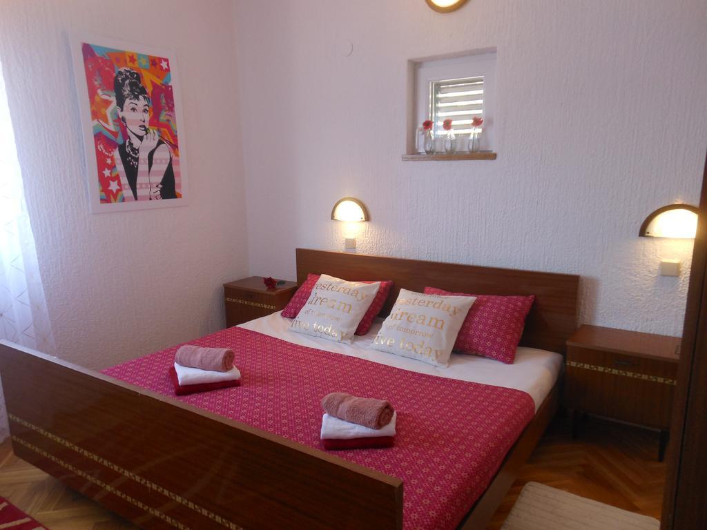 Donami Apartments Pag Town Zewnętrze zdjęcie