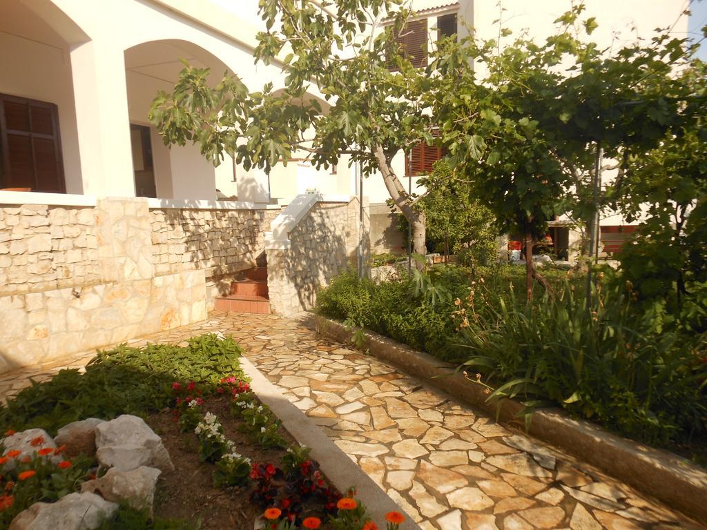 Donami Apartments Pag Town Zewnętrze zdjęcie